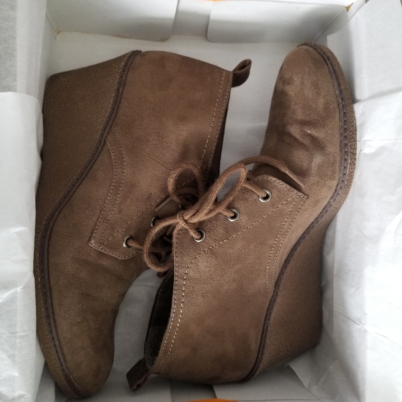 Faux Suede Platform Booties - Picture 5 of 6